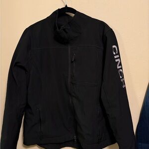 Cinch Woman’s Black Softshell Carry Jacket